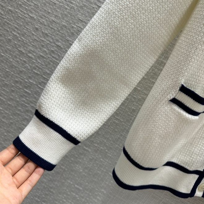 Gucci Cardigans - RJK15