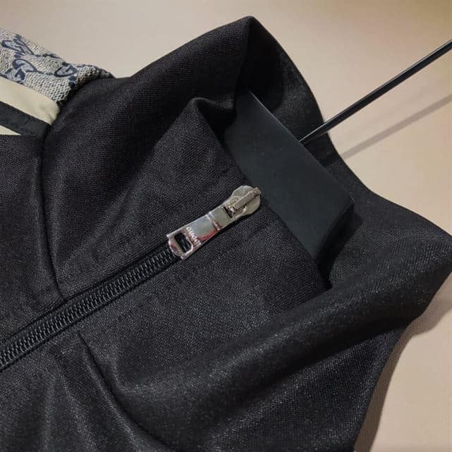 Gucci Jacket - GJ030