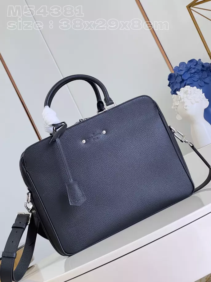 LOUIS VUITTON ARMAND BRIEFCASE - LBV395