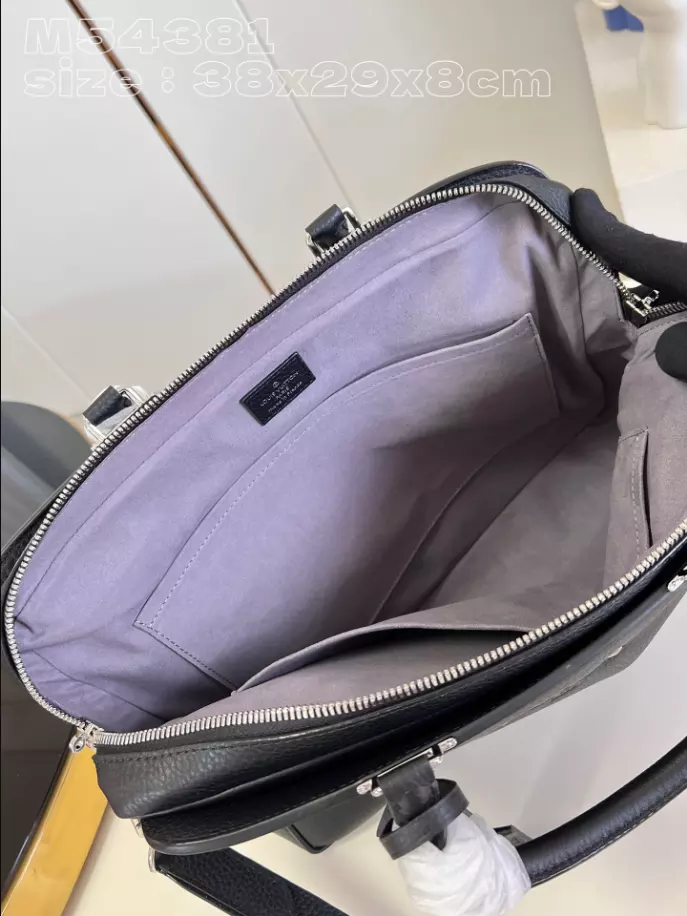 LOUIS VUITTON ARMAND BRIEFCASE - LBV395