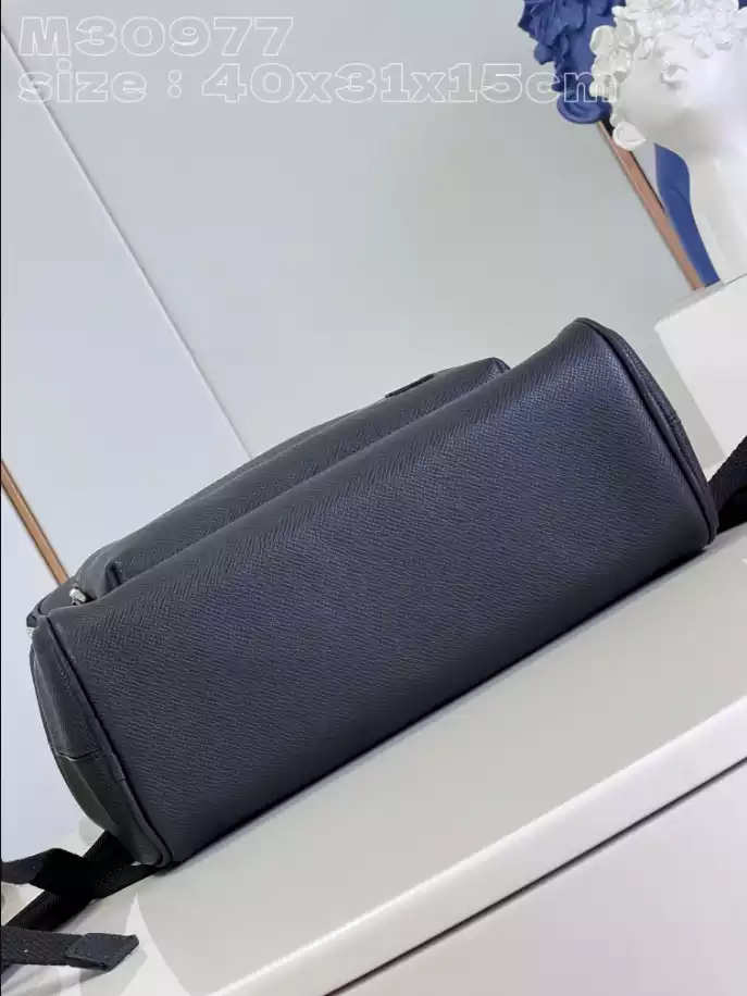 LOUIS VUITTON AVENUE BACKPACK - LBV376