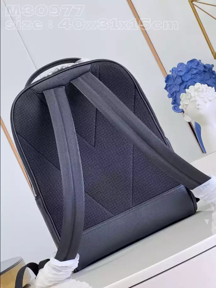 LOUIS VUITTON AVENUE BACKPACK - LBV376