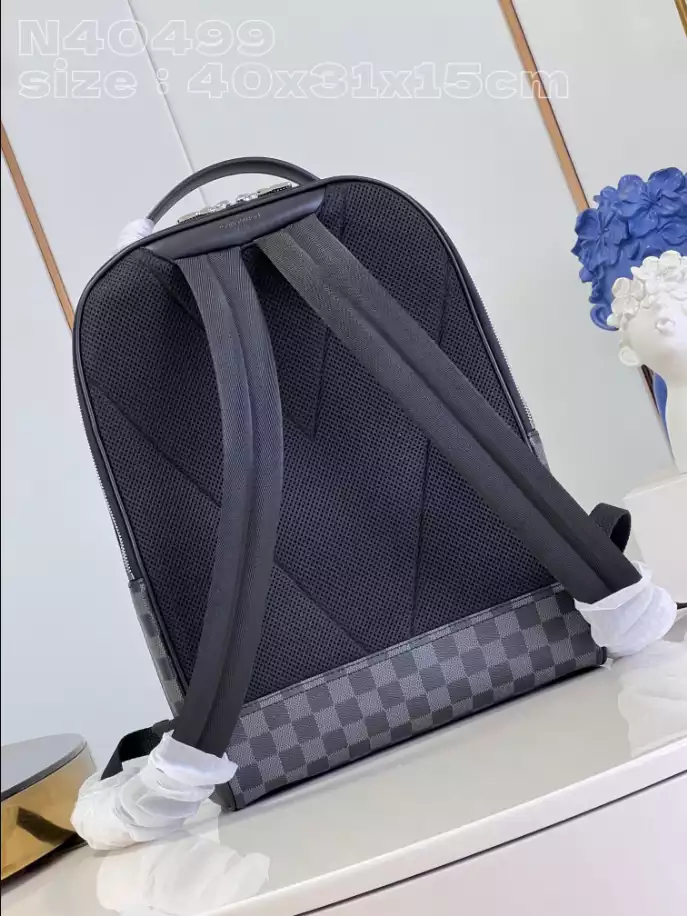 LOUIS VUITTON AVENUE BACKPACK - LBV380