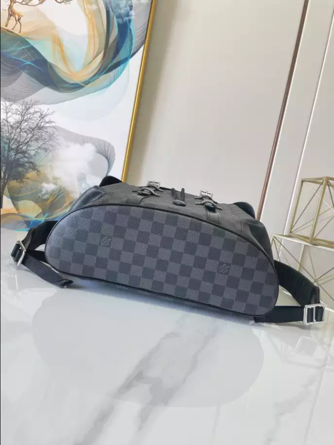 LOUIS VUITTON CHRISTOPHER PM DAMIER GRAPHITE CANVAS - LBV389