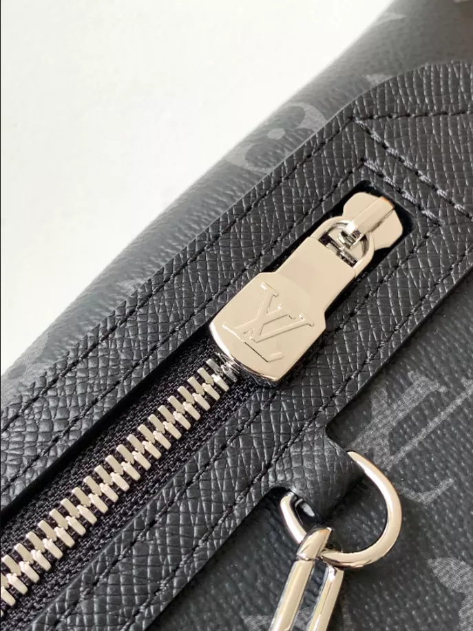 LOUIS VUITTON DUO SLINGBAG - LBV418