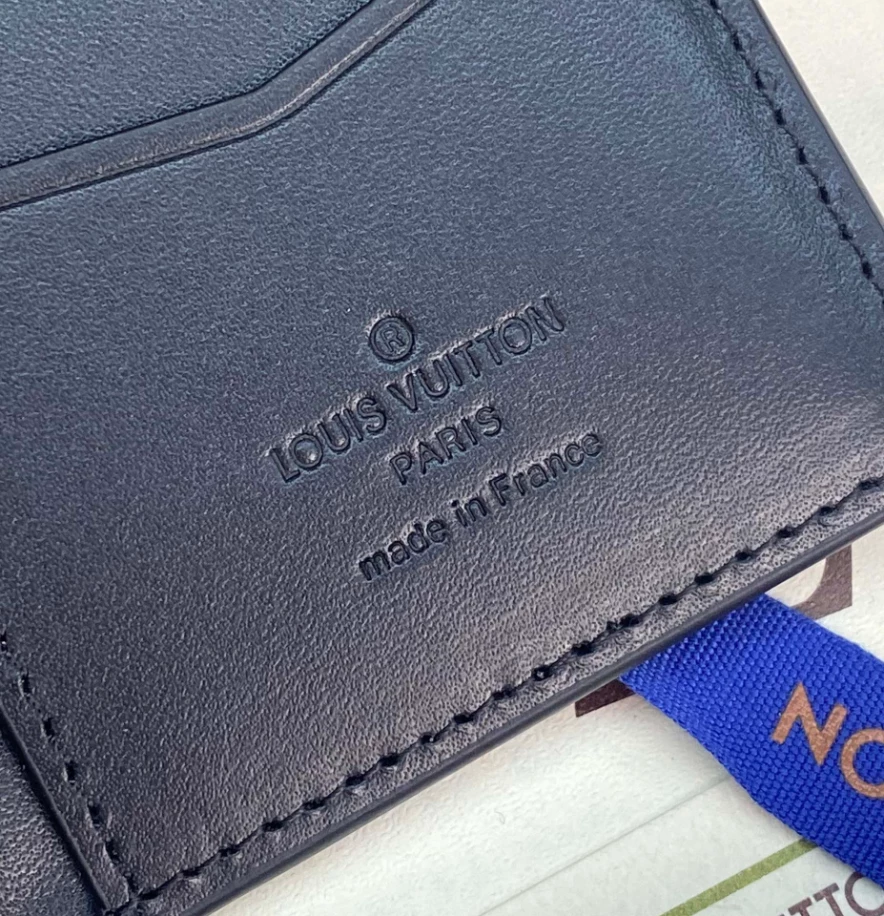 LOUIS VUITTON POCKET ORGANIZER - LBV398