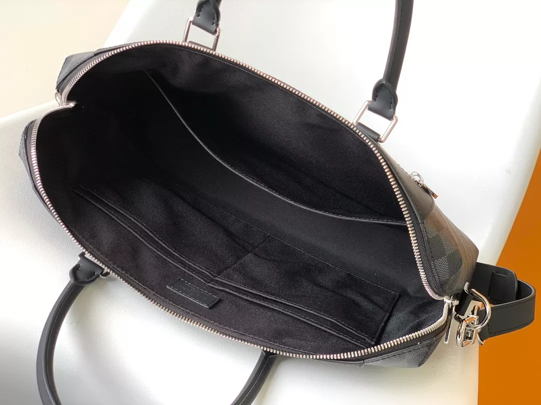 LOUIS VUITTON PORTE-DOCUMENTS JOUR - LBV396