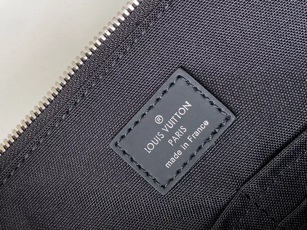 LOUIS VUITTON PORTE-DOCUMENTS JOUR - LBV396