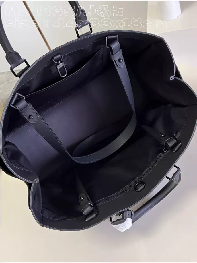 LOUIS VUITTON SAC PLAT 24H MONOGRAM TAURILLON LEATHER - LBV392