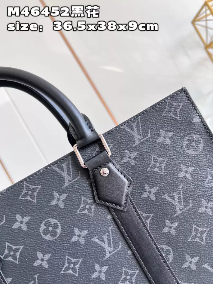 LOUIS VUITTON SAC PLAT BAG - LBV406