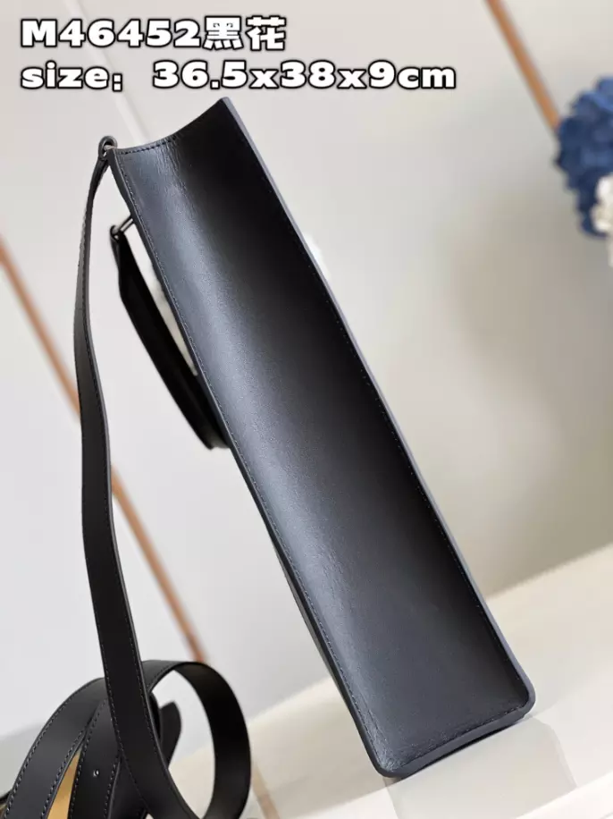 LOUIS VUITTON SAC PLAT BAG - LBV406