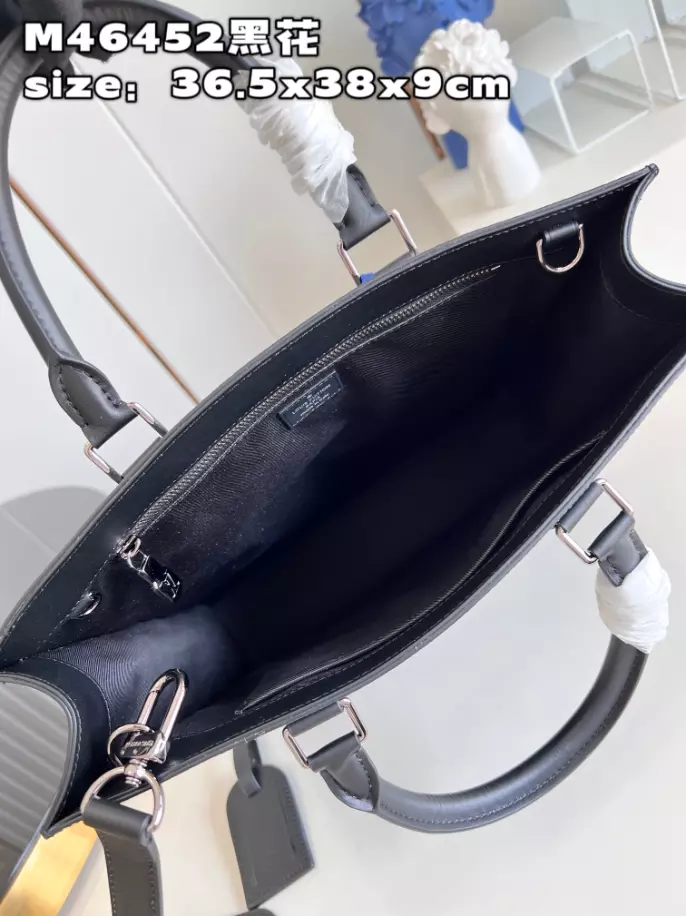 LOUIS VUITTON SAC PLAT BAG - LBV406