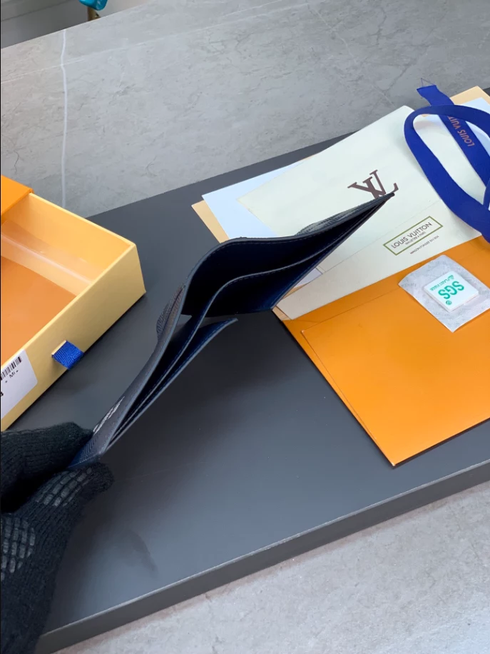 LOUIS VUITTON SLENDER WALLET DAMIER INFINI LEATHER - LBV404