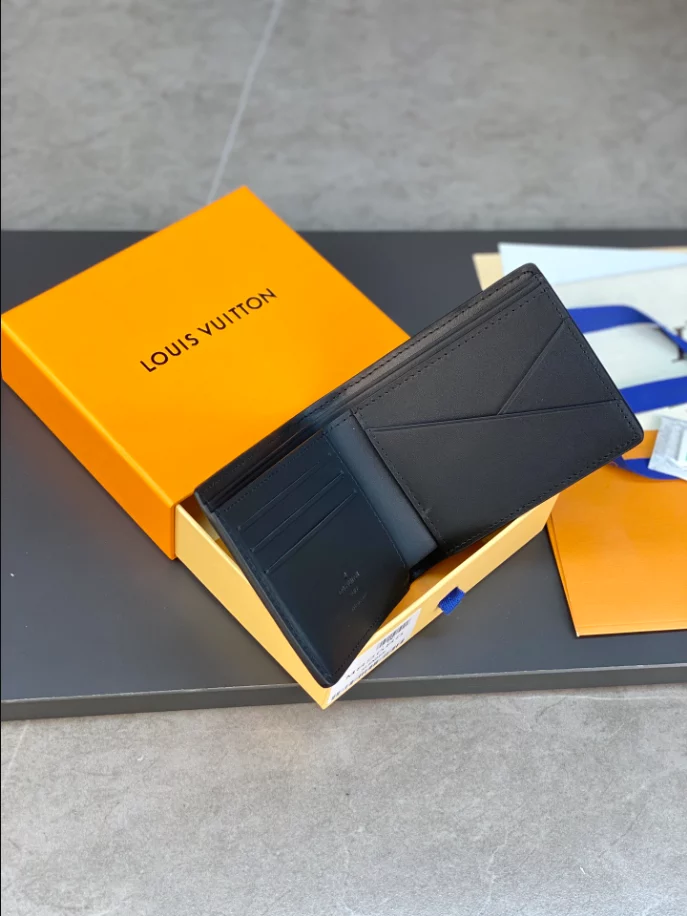 LOUIS VUITTON SLENDER WALLET - LBV399