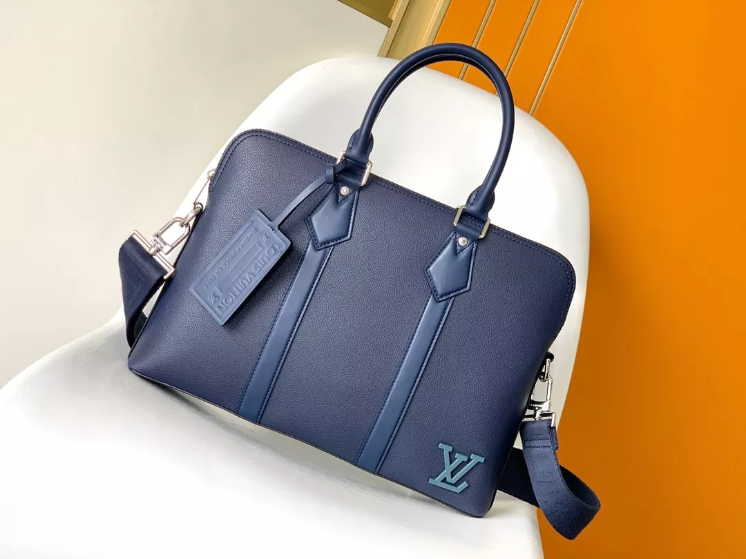 LOUIS VUITTON TAKEOFF BRIEFCASE - LBV393