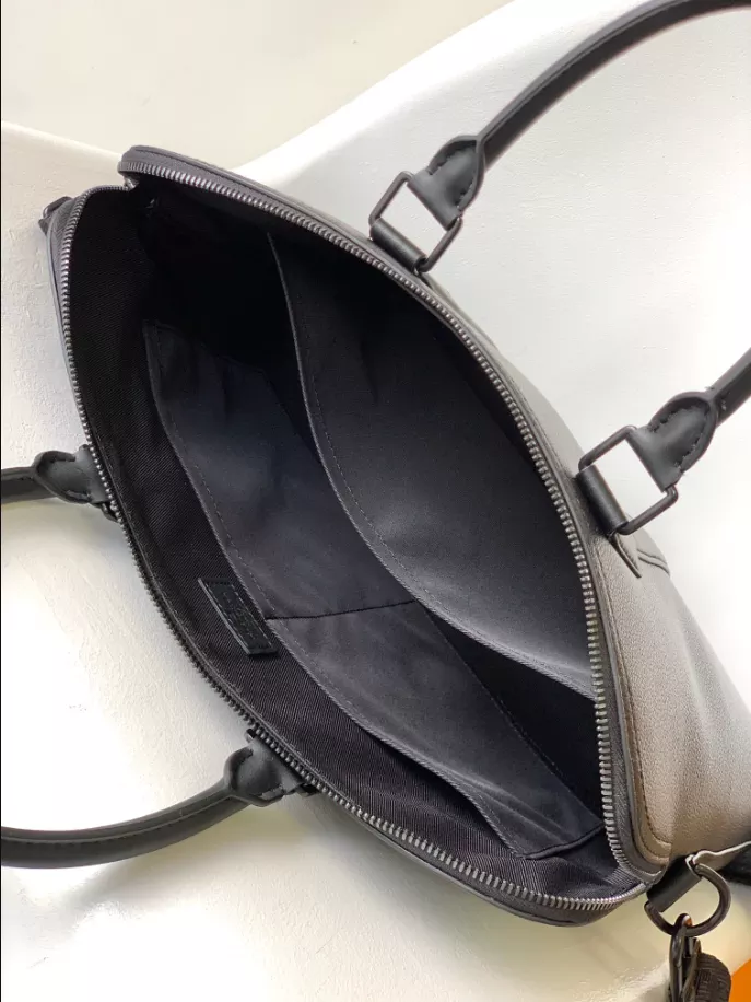 LOUIS VUITTON TAKEOFF BRIEFCASE - LBV394