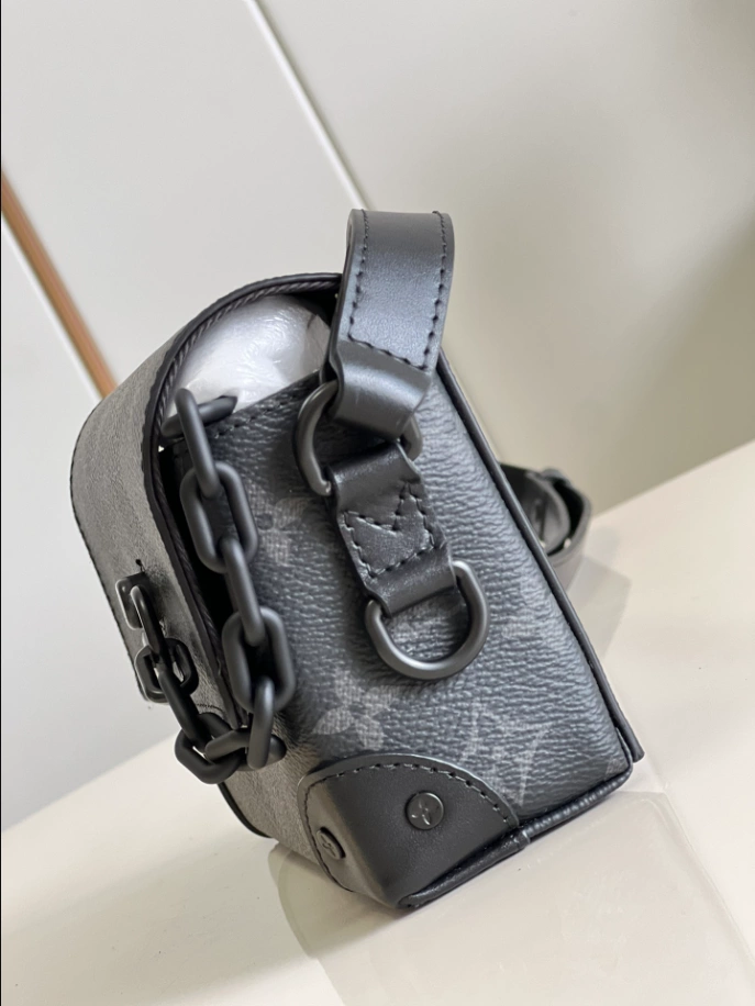 Louis Vuitton Steamer Wearable Wallet -RRG066