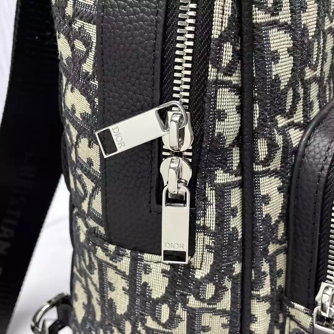 DIOR MINI RIDER SLING BAG - DR21