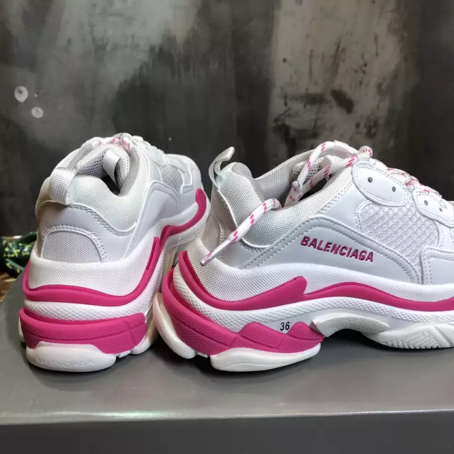 BALENCIAGA TRIPLE S SNEAKER - BB261