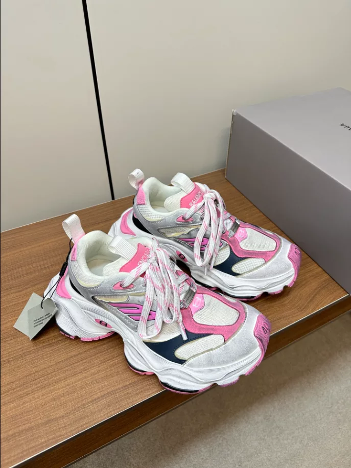 BALENCIAGA CARGO SNEAKER - BB239