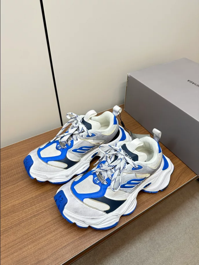 BALENCIAGA CARGO SNEAKER - BB240