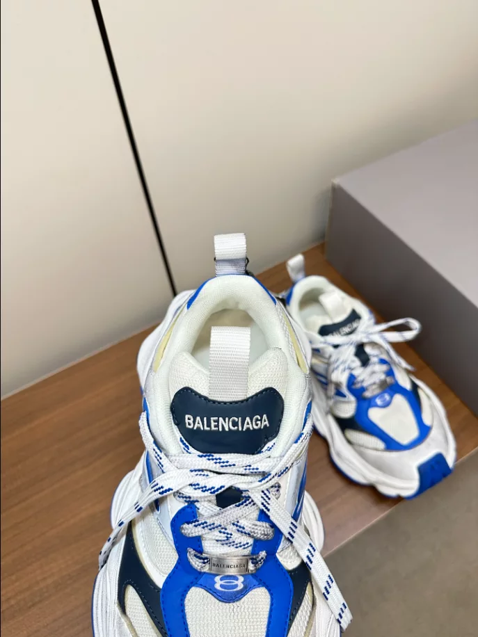 BALENCIAGA CARGO SNEAKER - BB240