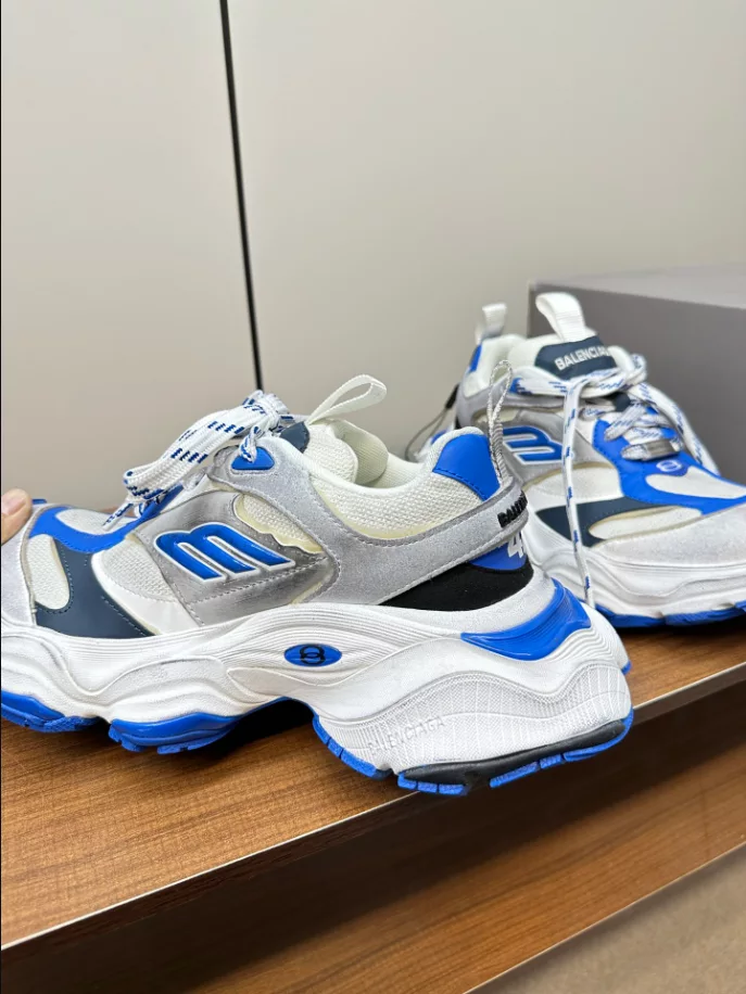 BALENCIAGA CARGO SNEAKER - BB240