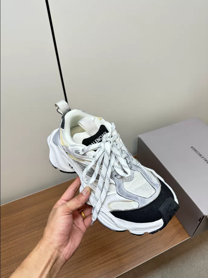 BALENCIAGA CARGO SNEAKER - BB241