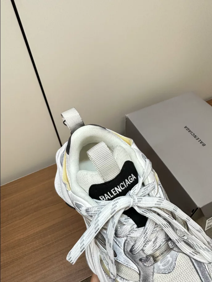BALENCIAGA CARGO SNEAKER - BB241