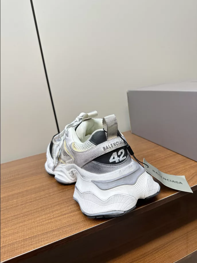 BALENCIAGA CARGO SNEAKER - BB241