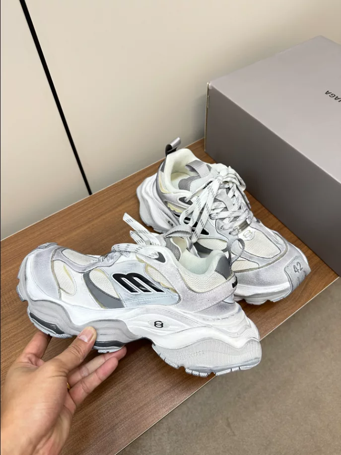 BALENCIAGA CARGO SNEAKER - BB242