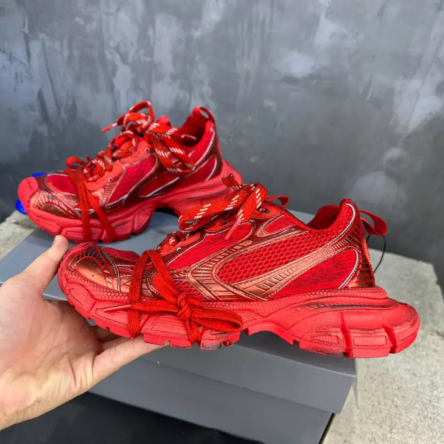 BALENCIAGA MEN'S 3XL TRAINERS - BB232