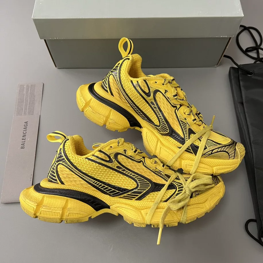 BALENCIAGA MEN'S 3XL TRAINERS - BB237