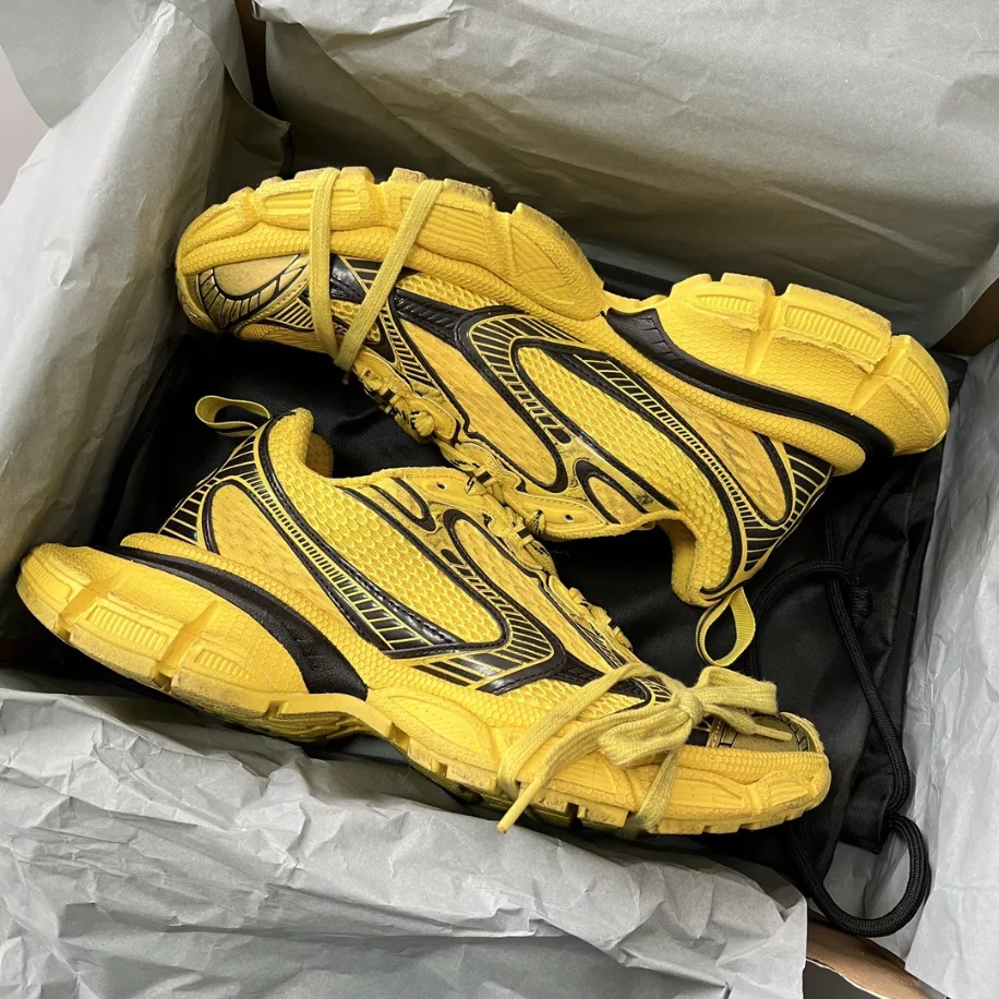 BALENCIAGA MEN'S 3XL TRAINERS - BB237