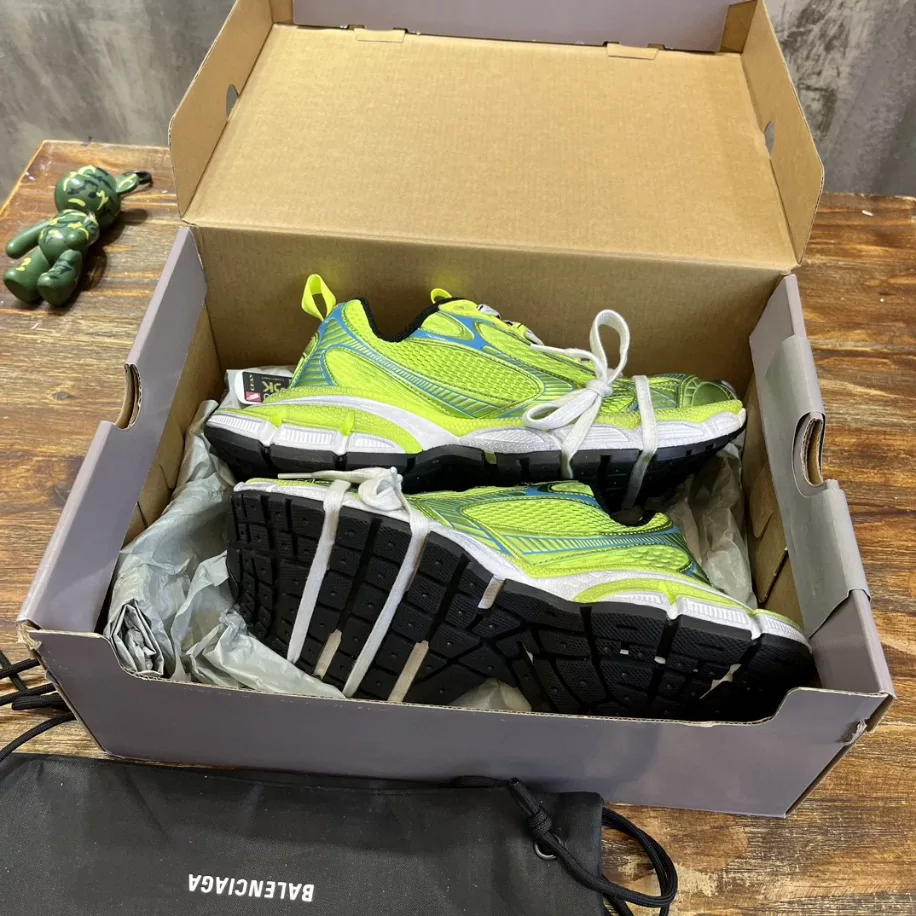 BALENCIAGA MEN'S 3XL TRAINERS - BB238