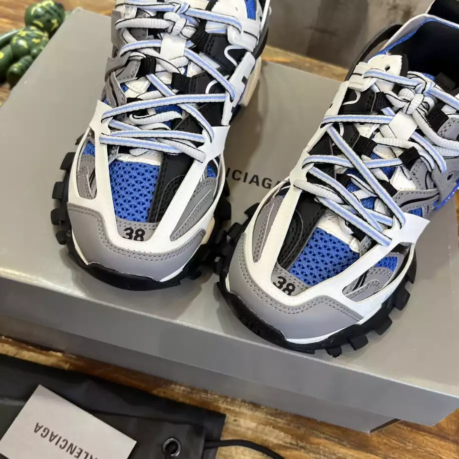 BALENCIAGA MEN'S TRACK SNEAKER - BB244