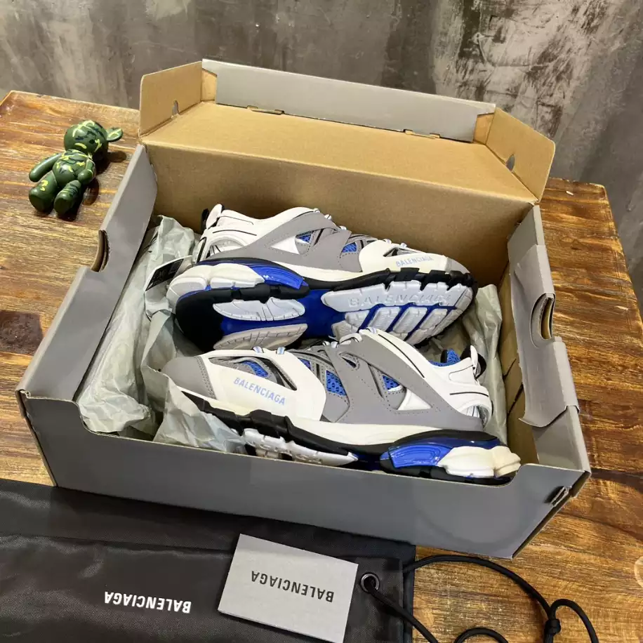 BALENCIAGA MEN'S TRACK SNEAKER - BB244