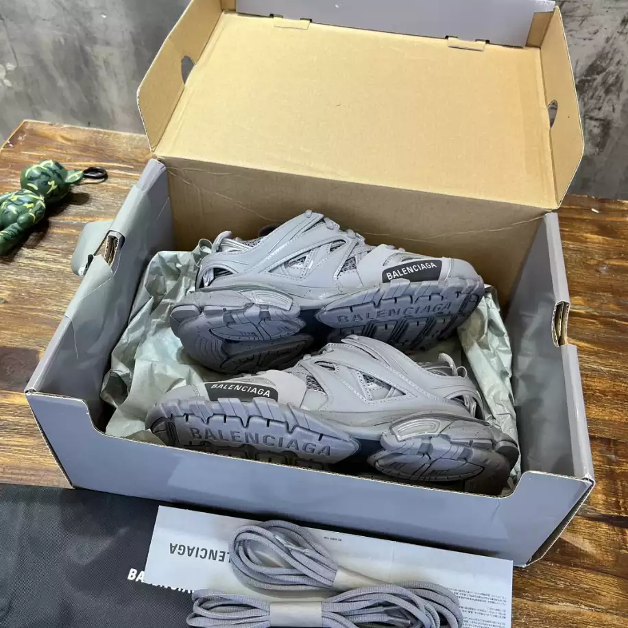 BALENCIAGA TRACK SNEAKER - BB246