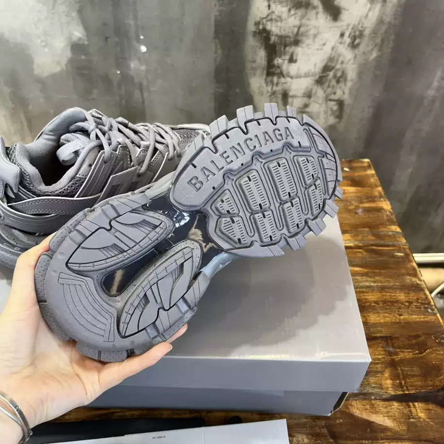 BALENCIAGA TRACK SNEAKER - BB246