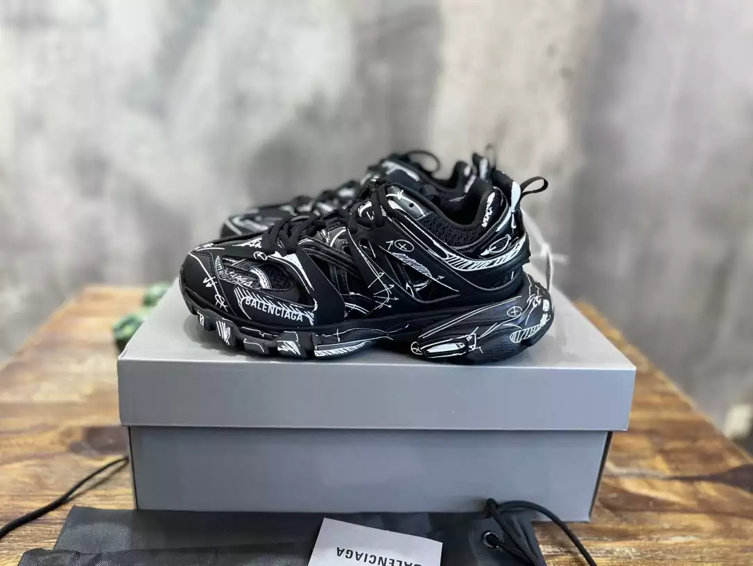 BALENCIAGA TRACK SNEAKER - BB247