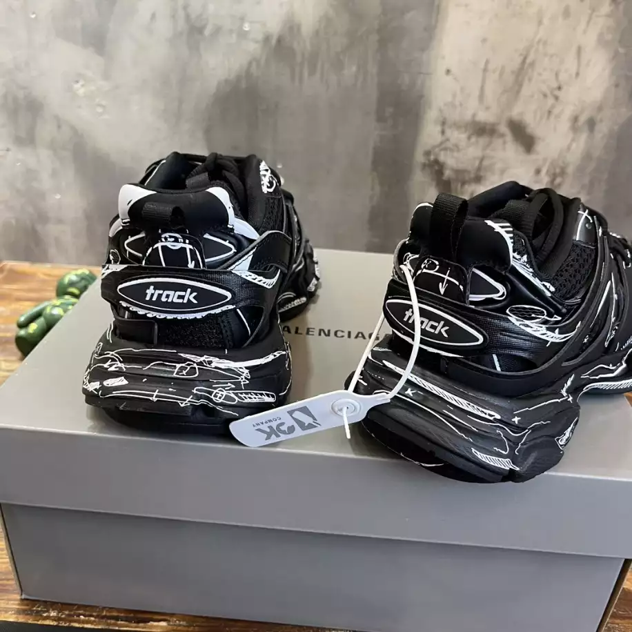 BALENCIAGA TRACK SNEAKER - BB247