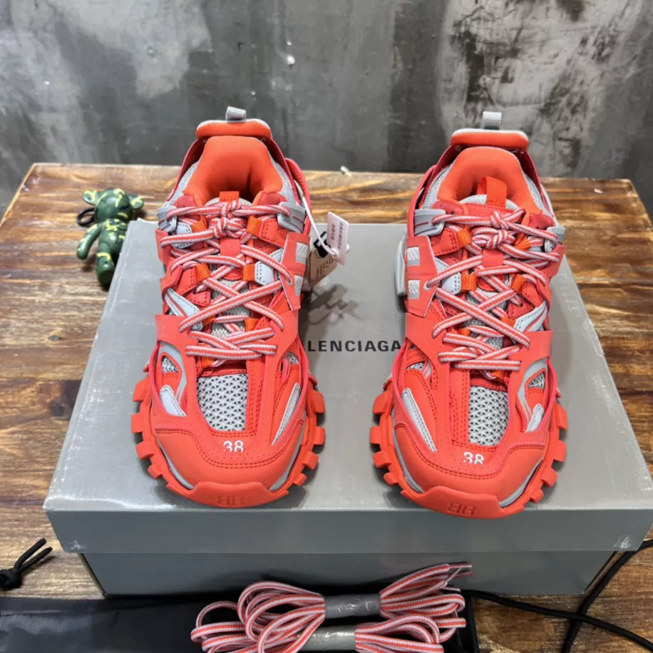 BALENCIAGA TRACK SNEAKER - BB249