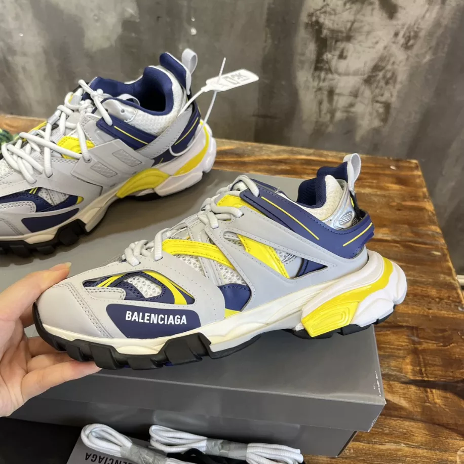 BALENCIAGA TRACK SNEAKER - BB250