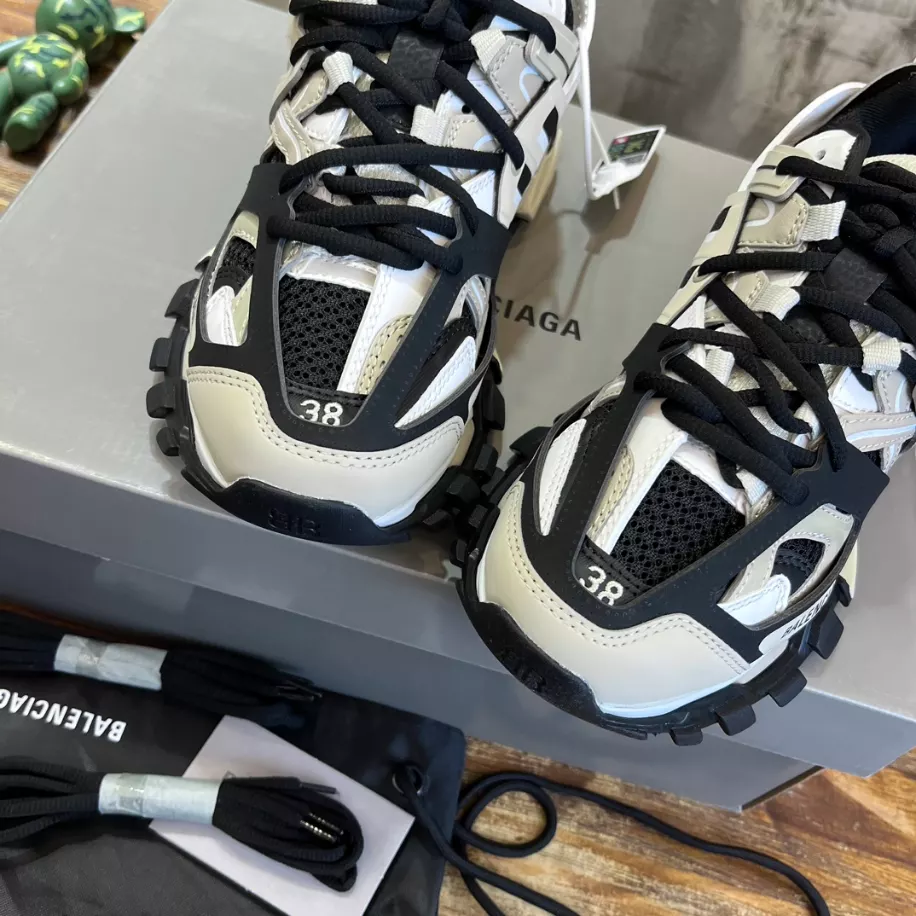BALENCIAGA TRACK SNEAKER - BB254
