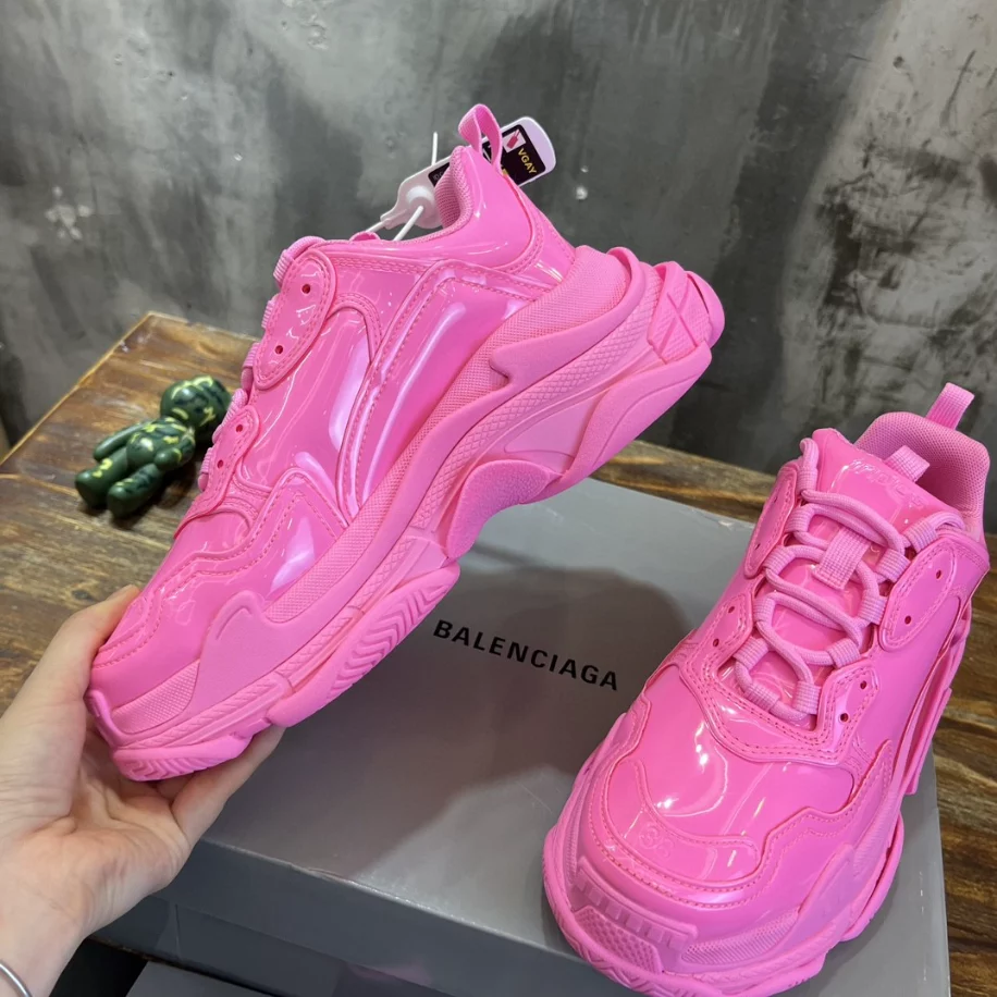 BALENCIAGA TRIPLE S SNEAKER - BB257