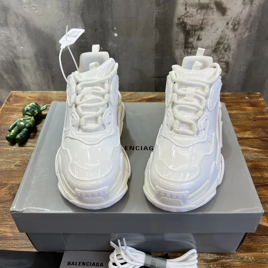 BALENCIAGA TRIPLE S SNEAKER - BB258