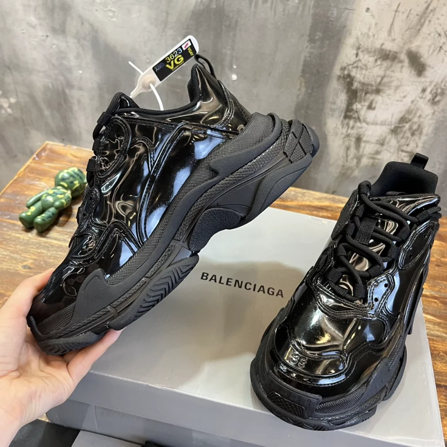 BALENCIAGA TRIPLE S SNEAKER - BB259
