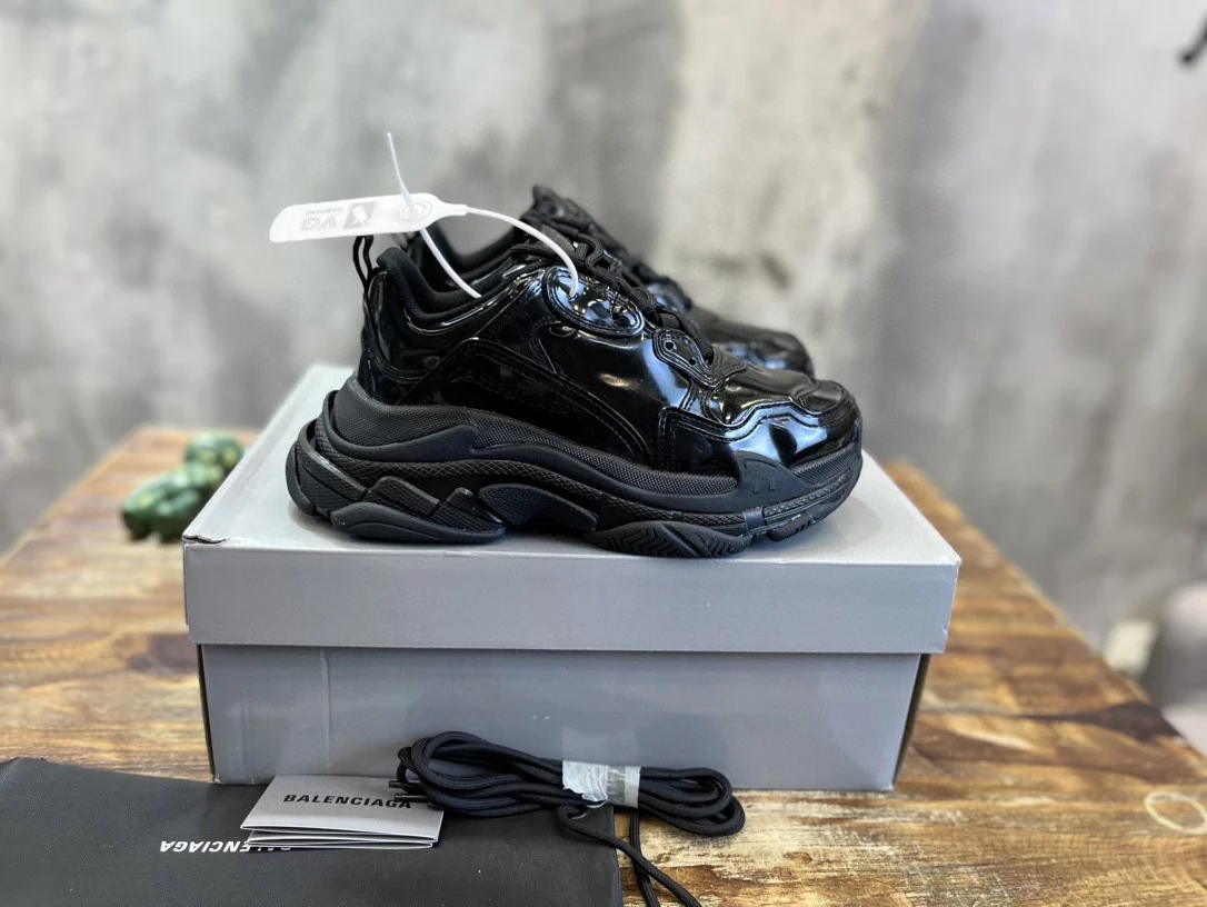 BALENCIAGA TRIPLE S SNEAKER - BB259