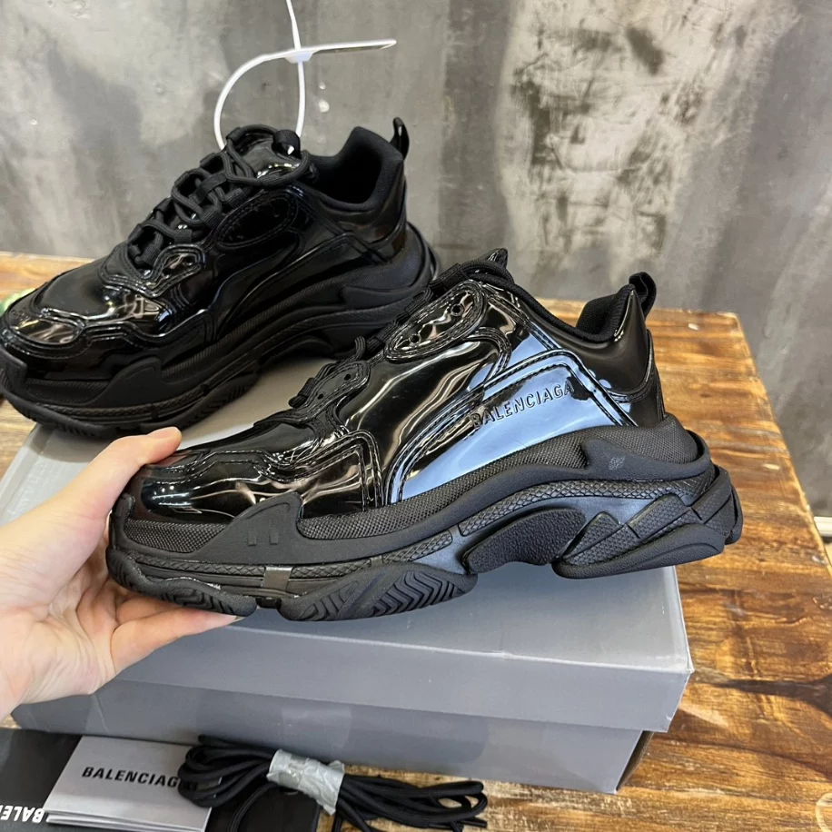 BALENCIAGA TRIPLE S SNEAKER - BB259