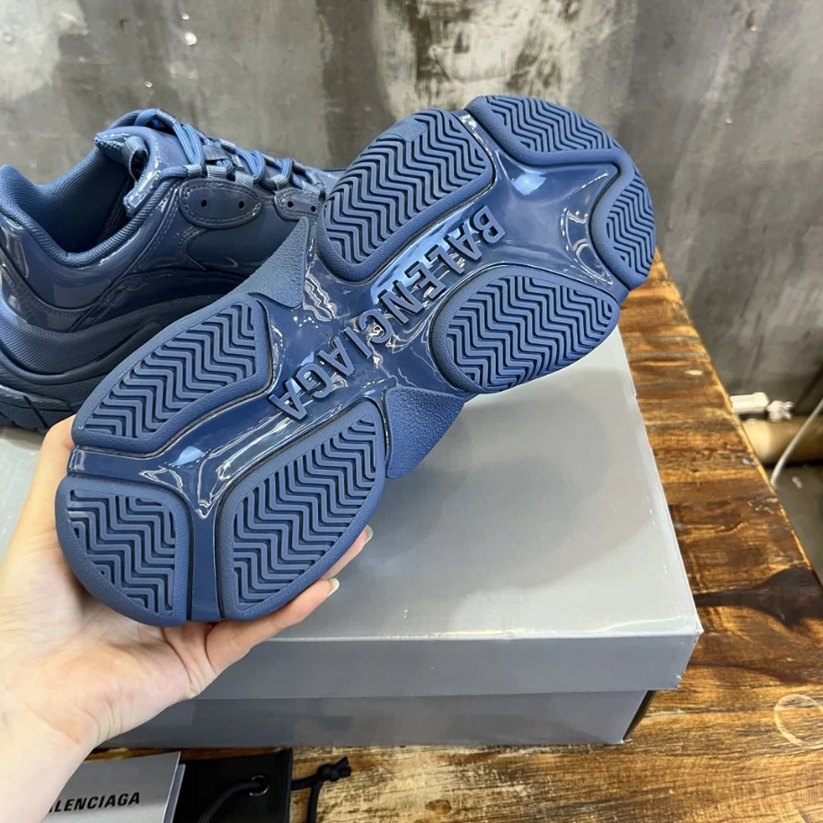 BALENCIAGA TRIPLE S SNEAKER - BB260